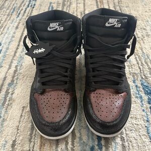 Air Jordan 1 Retro High OG “Fearless” Iridescent – Women’s Size 9